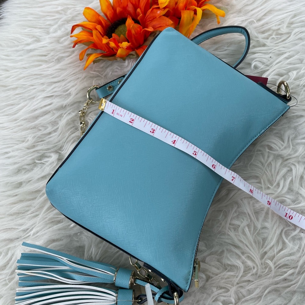 NWT GORGEOUS COLOR crossbody bag with Tassel - Picture 4 of 7